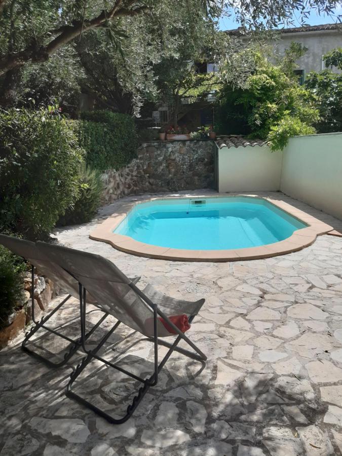 Mas Luis Alvarez La Capelle-et-Masmolene Εξωτερικό φωτογραφία