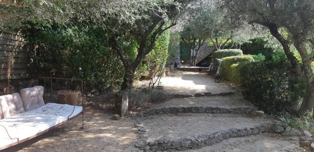 Mas Luis Alvarez La Capelle-et-Masmolene Εξωτερικό φωτογραφία